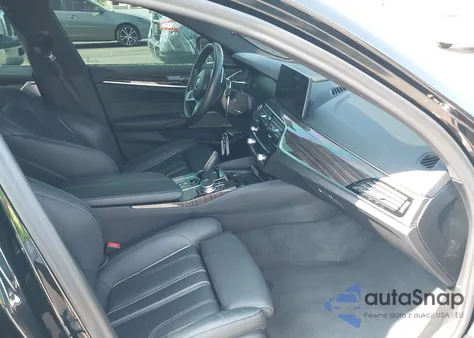 2021 BMW 540I z USA, uszkodzony, nr VIN WBA53BJ09MWX33400